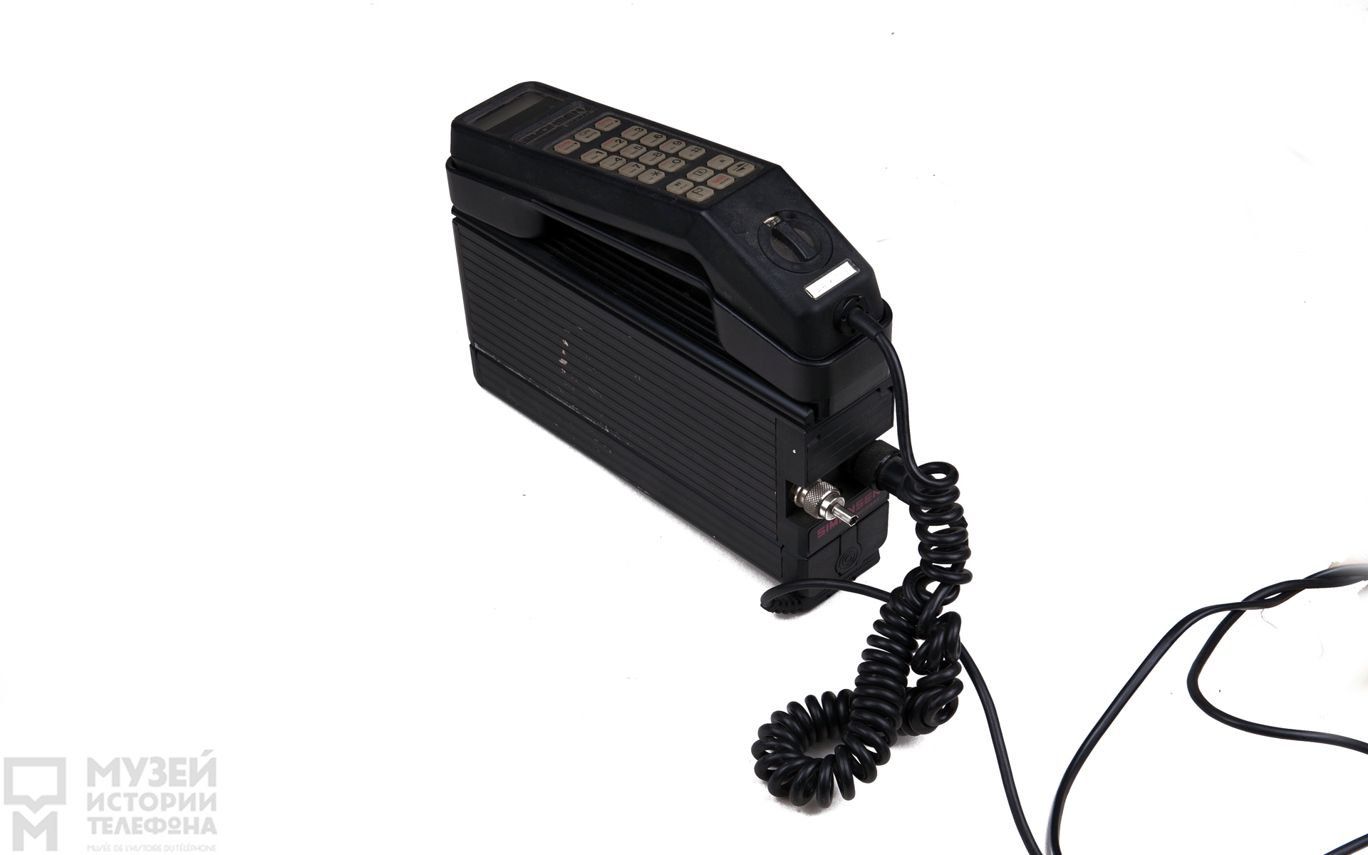 Мобильный телефон Simonsen NMT 900 752-70